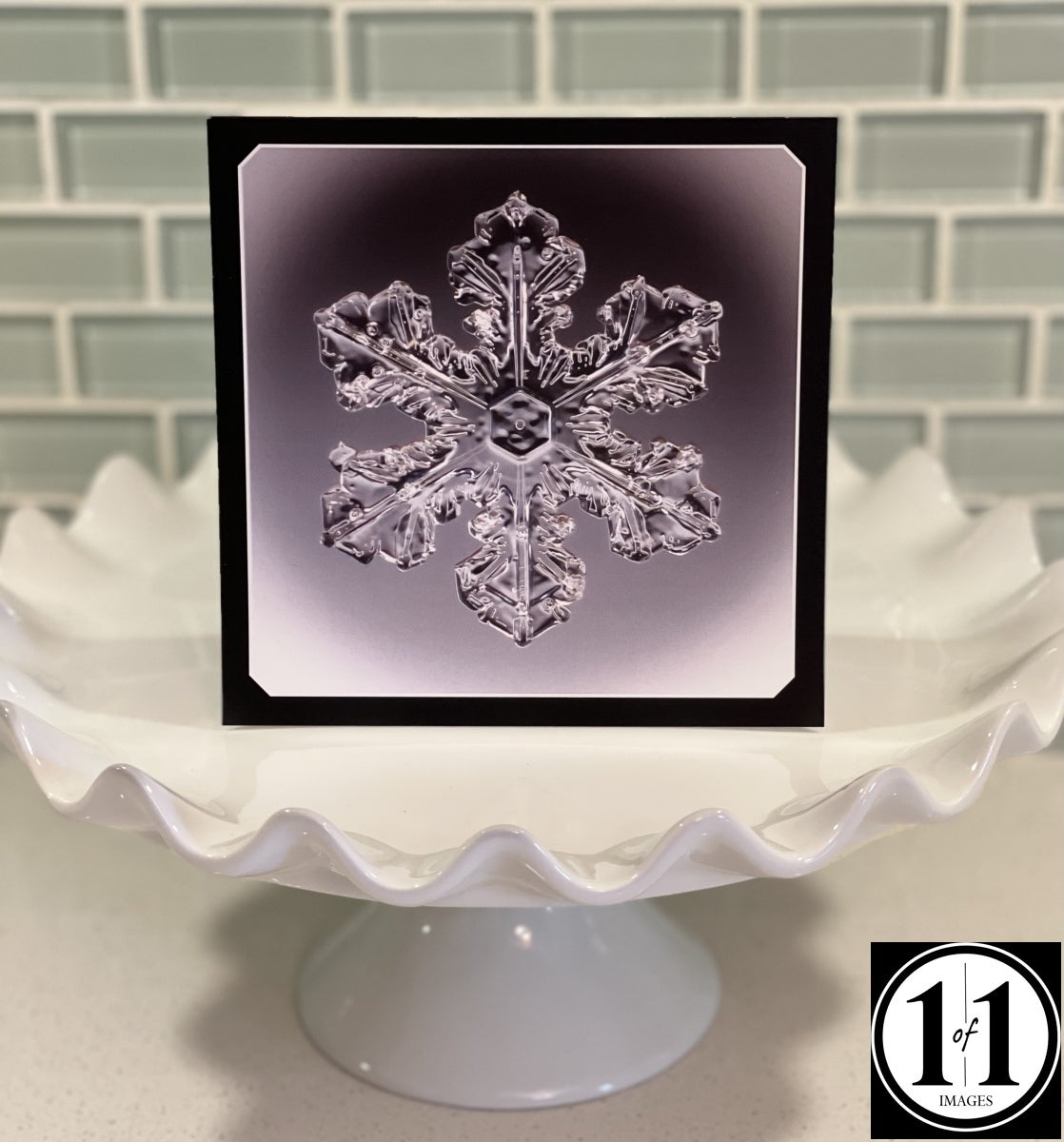 Pack of 15 different snowflake cards w/square envelopes
